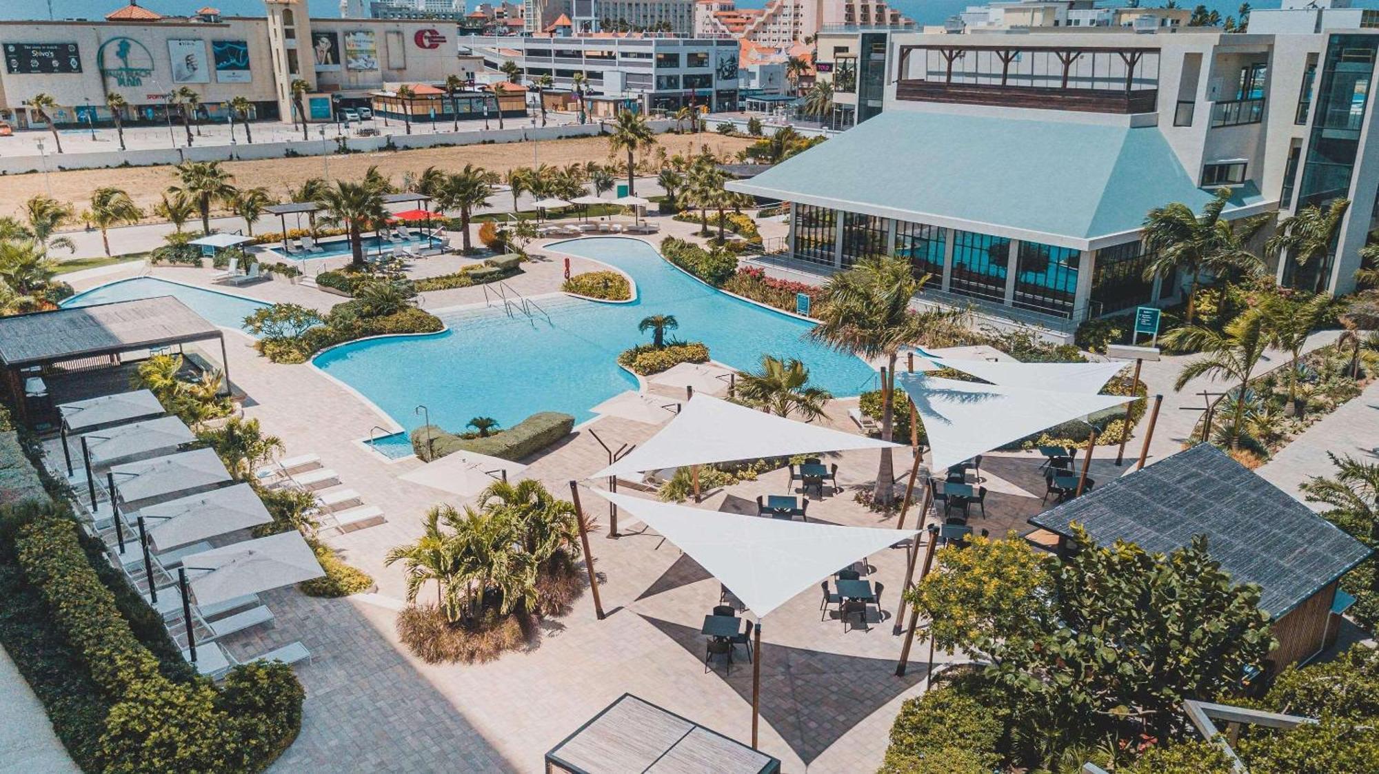 Radisson Blu Aruba Hotel Palm Beach Exterior photo